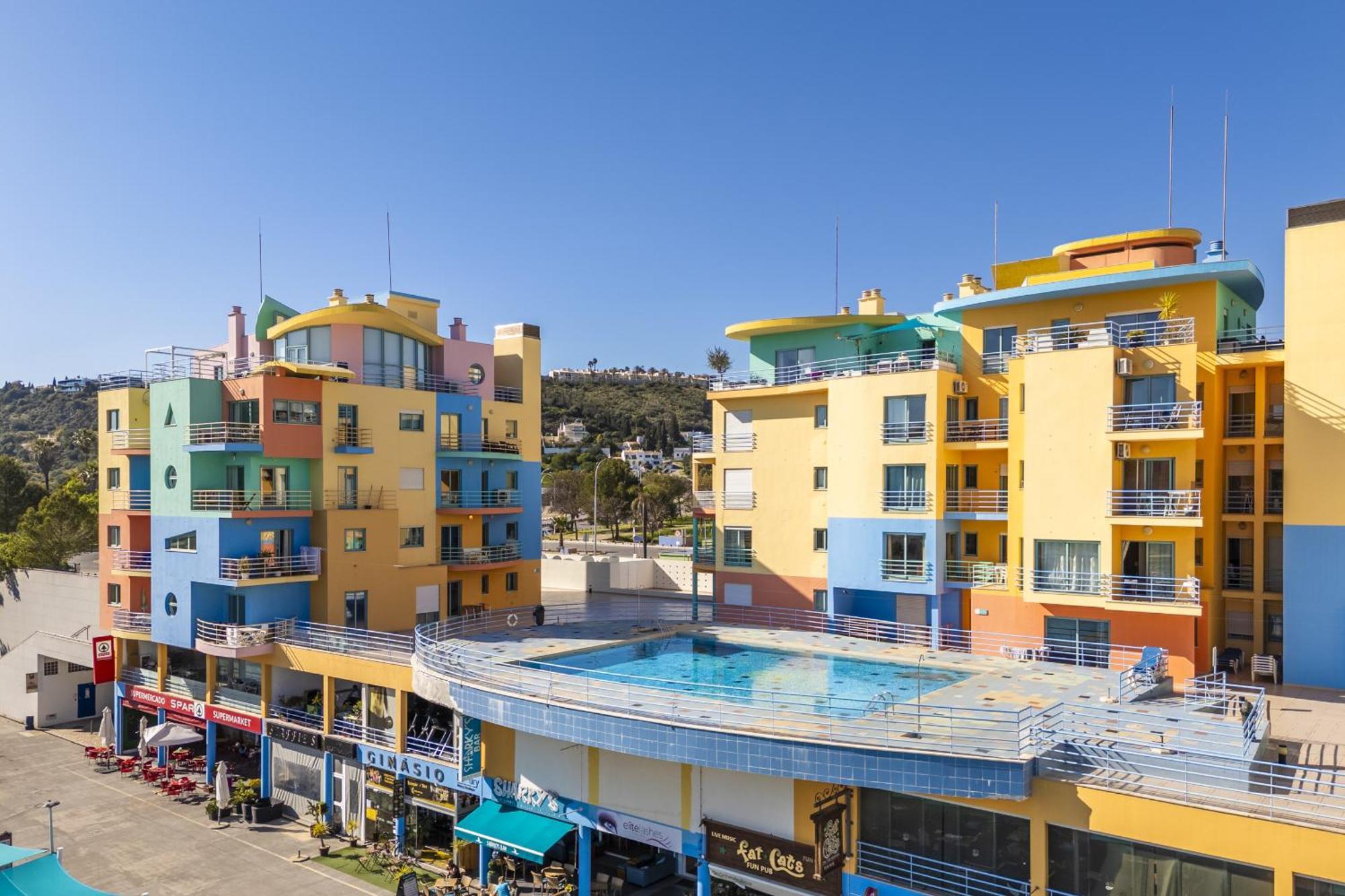 Marina Breeze Apartment With Pool - 900M From The Beach 阿尔布费拉 外观 照片