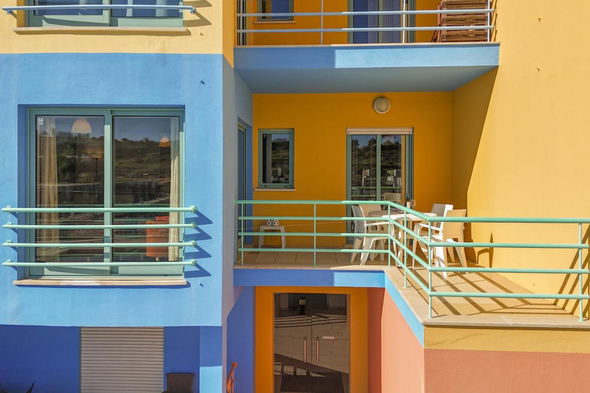 Marina Breeze Apartment With Pool - 900M From The Beach 阿尔布费拉 外观 照片