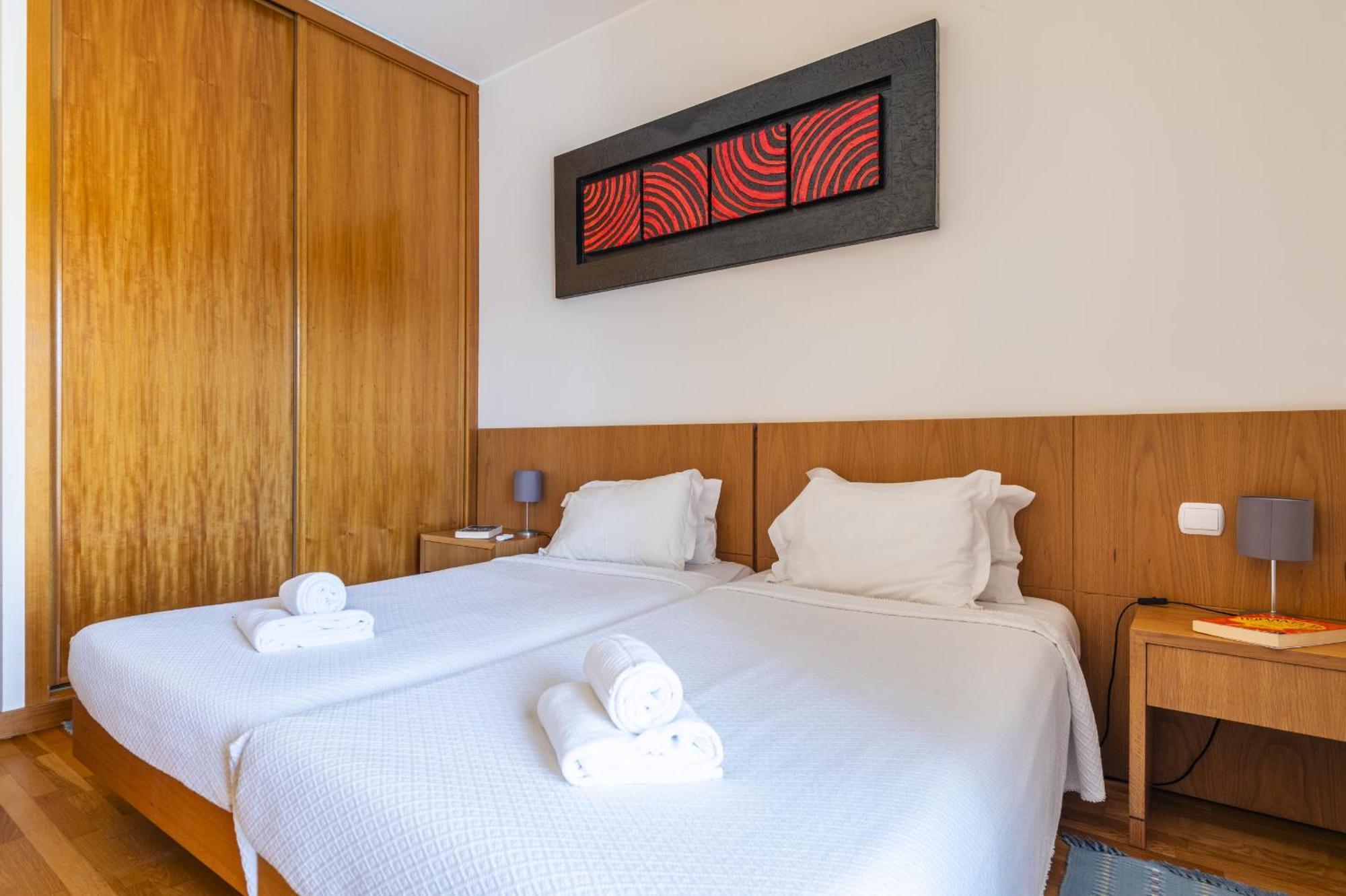 Marina Breeze Apartment With Pool - 900M From The Beach 阿尔布费拉 外观 照片